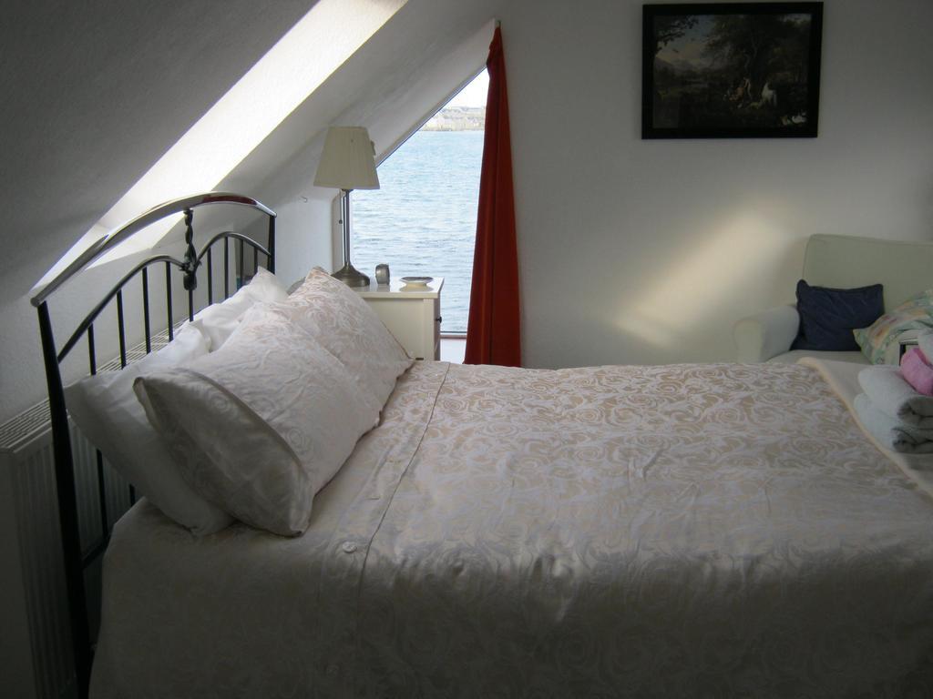 No 1 Broughton Bed & Breakfast Pierowall Oda fotoğraf